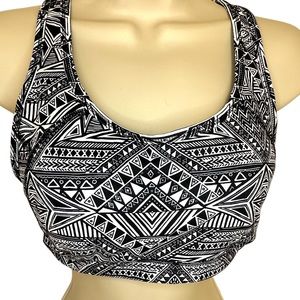 Xersion sports bra- size medium- Great Condition Racer Back Black and White